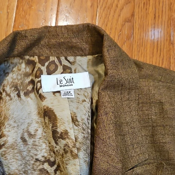 Le Suit Khaki Women's Blazer - Picture 2 of 4